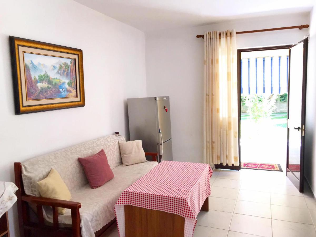 Vila Aliaj Luxury With 2 With Private Wonderful Terrace Appartamento *